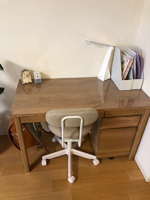 無印良品の学習机を買った5軒の家庭、口コミよりリアル写真 | テーブル