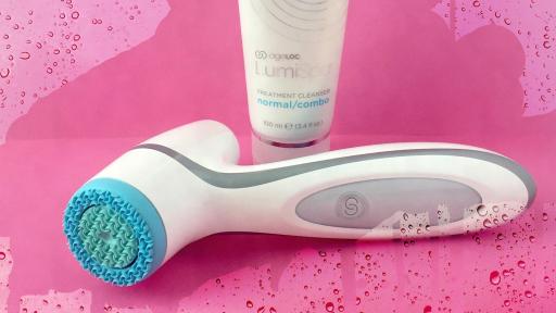 NEW DUAL-ACTION SKIN CARE DEVICE FROM NU SKIN PROVIDES SOFTER