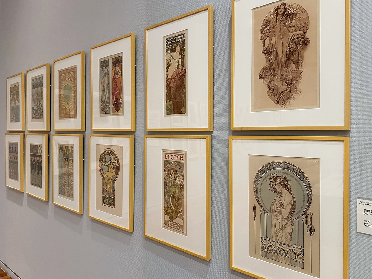 ポスター、商品パッケージ、紙幣、切手…時代が求めたミュシャの