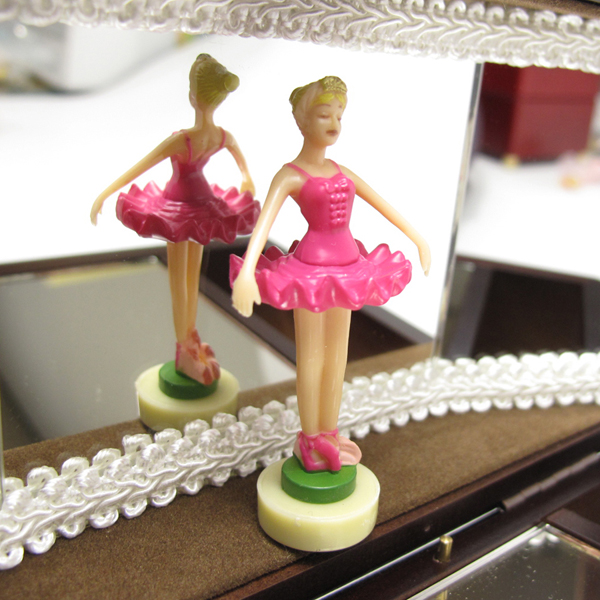 18弁】エトワール（M） オルゴール バレリーナ 回る 人形 ｜株式会社