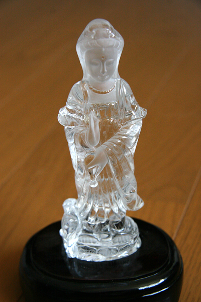 悩み解消＋願望成就へ導く開運水晶 観音菩薩像 【1点限り】17-50