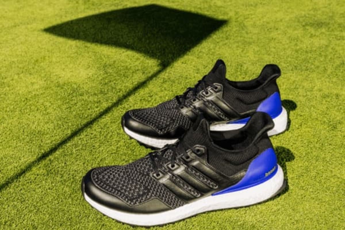 不動の人気を誇るアディダス「ウルトラブースト」の初のゴルフシューズ