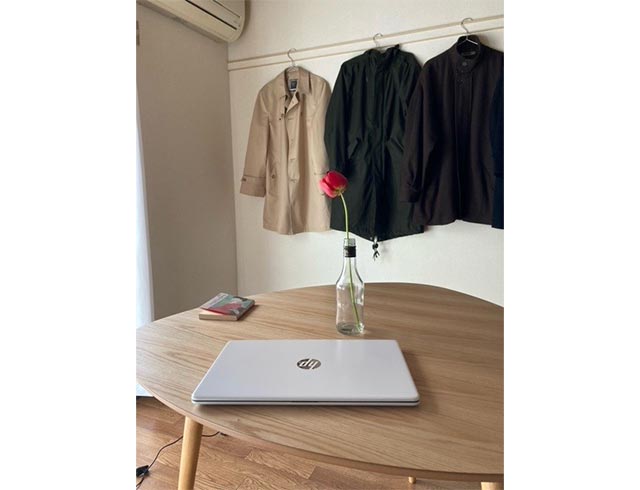 323.珍しい三角形のダイニングテーブル | NOCEノーチェ 家具