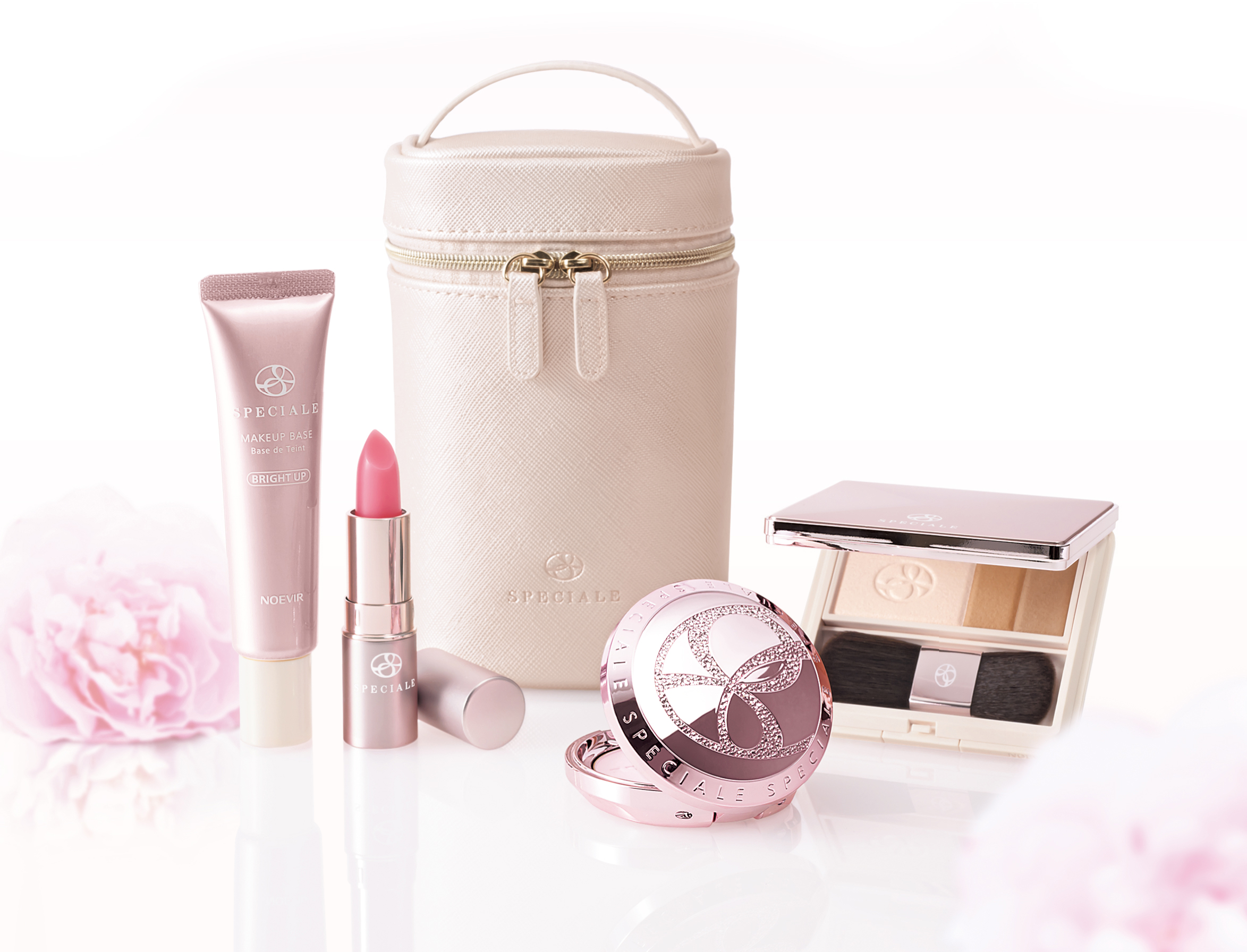 洗練された美しさを演出するアイテム4品をセットにした限定コフレ