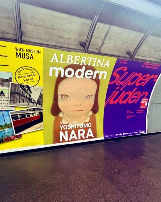 奈良美智 ウィーン美術館限定発売のポスターをご購入いただけます。 ー