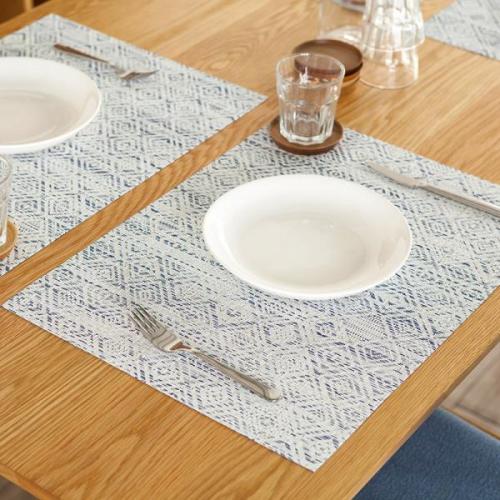 北欧的な感性を備えつつ、温かみと共に洗練された [Chilewich Mosaic