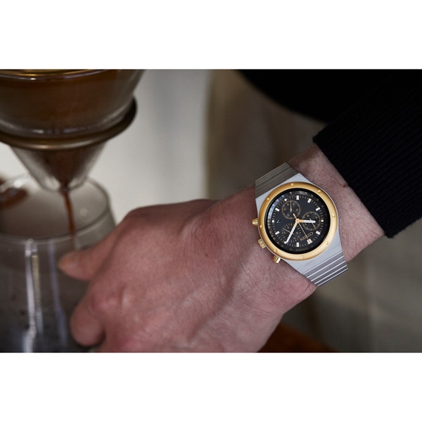 RECORD LABEL 光発電エコ・ドライブ 1984 chronograph 限定モデル