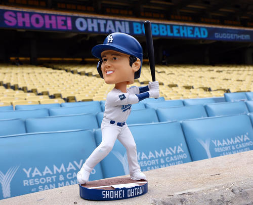 大谷翔平ボブルヘッド人形が試合終了後程なくしてオークションサイトで
