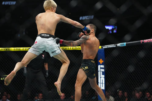 UFC】朝倉海を失神一本で仕留めた王者パントージャ「オレの方が強い
