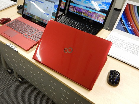 富士通LIFEBOOK AH53/Uレビュー/富士通FMVパソコン比較購入ガイド