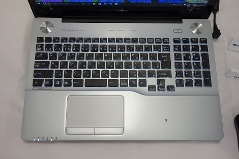 富士通GRANNOTE LIFEBOOK AH90/Xレビュー/富士通FMVパソコン比較購入ガイド