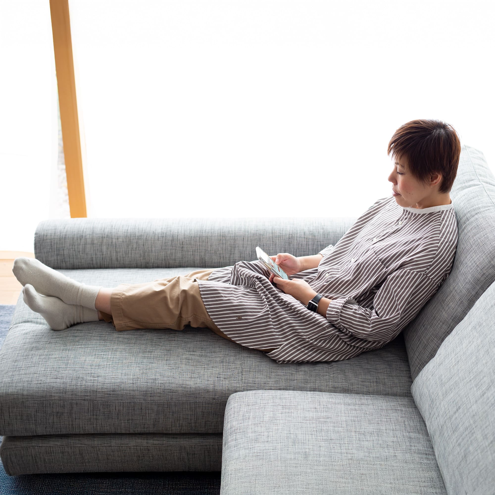 NewSugar Hi-Back Modern スモール3人掛けカウチソファセット」 製品