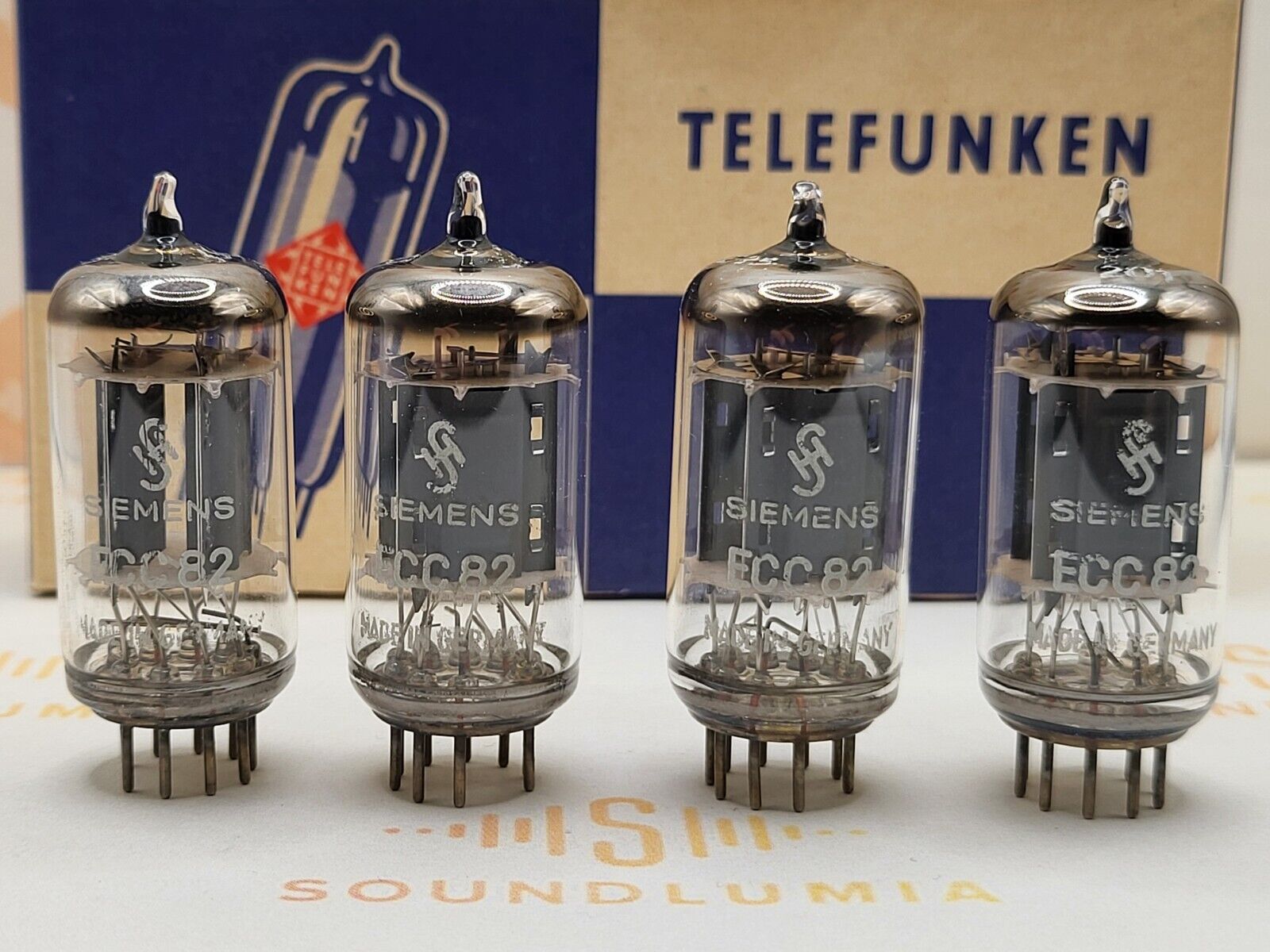 Telefunken ECC82 Ribbed Plates ◇ (Siemens Hall 6 Edition