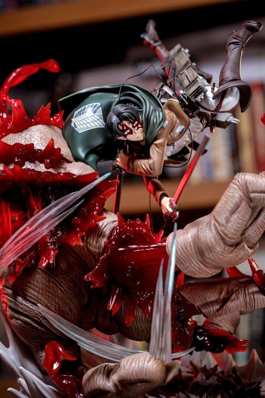 フィギュア専門店 -ソダチトイズ / Kitsune Statue 進撃の巨人