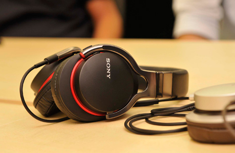 MDR-1R 開発者インタビュー PART1 | ヘッドホン | ソニー