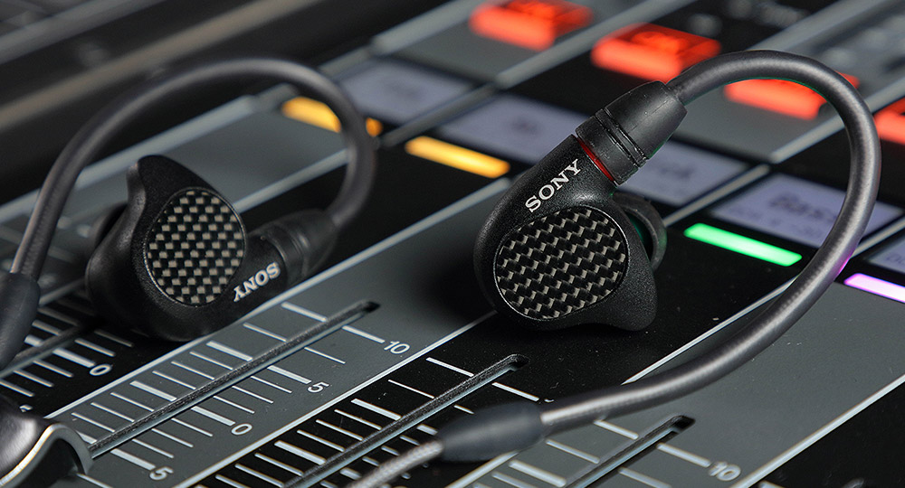 これまでのステージイヤーモニターとは別次元の立体感、精細感 IER-M9