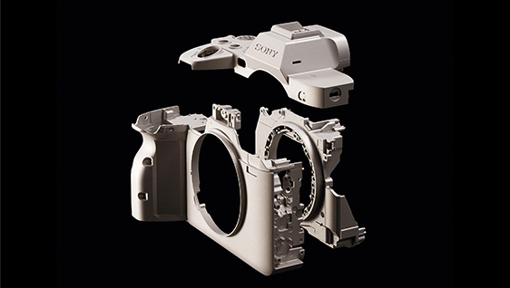 α7 IV 特長 : ハイブリッド機としての優れた操作性・信頼性 | デジタル