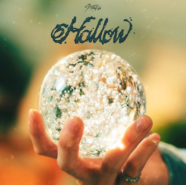 Hollow【通常盤】 | Stray Kids | ソニーミュージックオフィシャルサイト