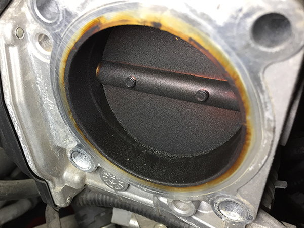 吸気系クリーニング(スロットルバルブクリーニング)