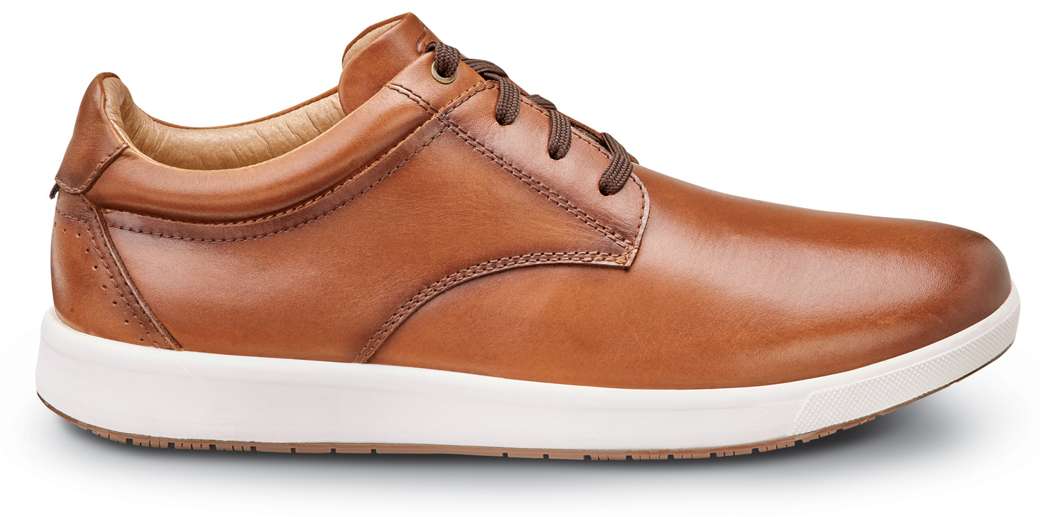 SFE2646 Men's Crossover Work MaxTRAX® Soft Dress Shoe