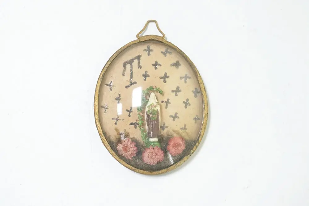 フランス製アンティークルリケール 聖遺物 マリアを中に収めた小さな