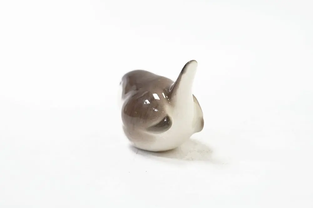 ヴィンテージLomonosov・フィギュリン / Wren ロシアで1744年から作