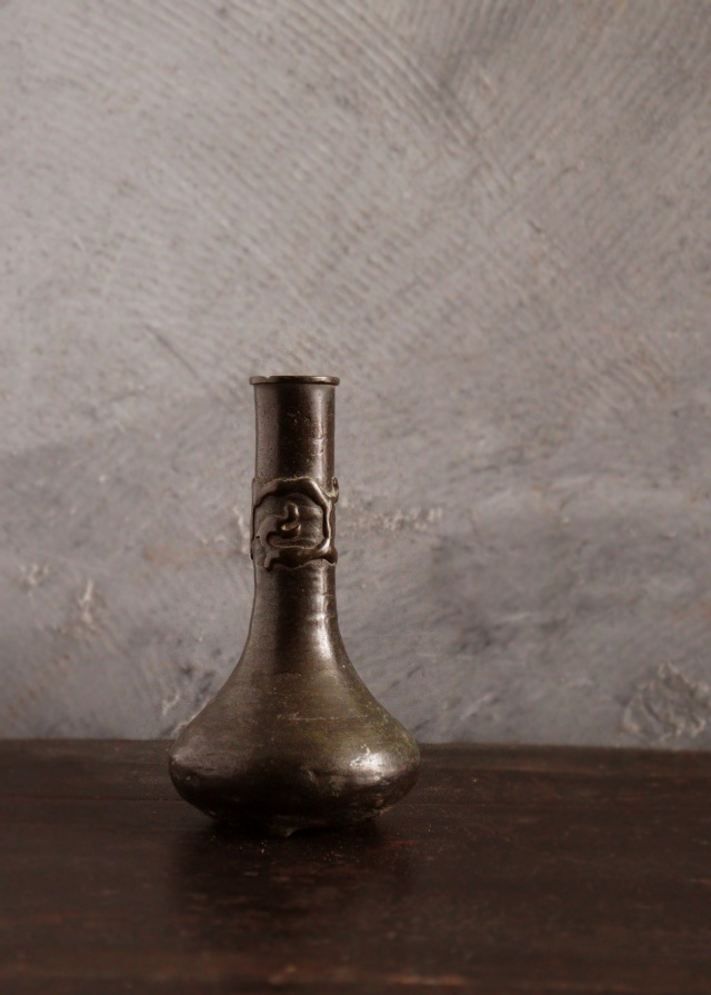 古銅三つ足祭器 仏教美術 古銅 仏教法具 中国古銅 花瓶 徳利