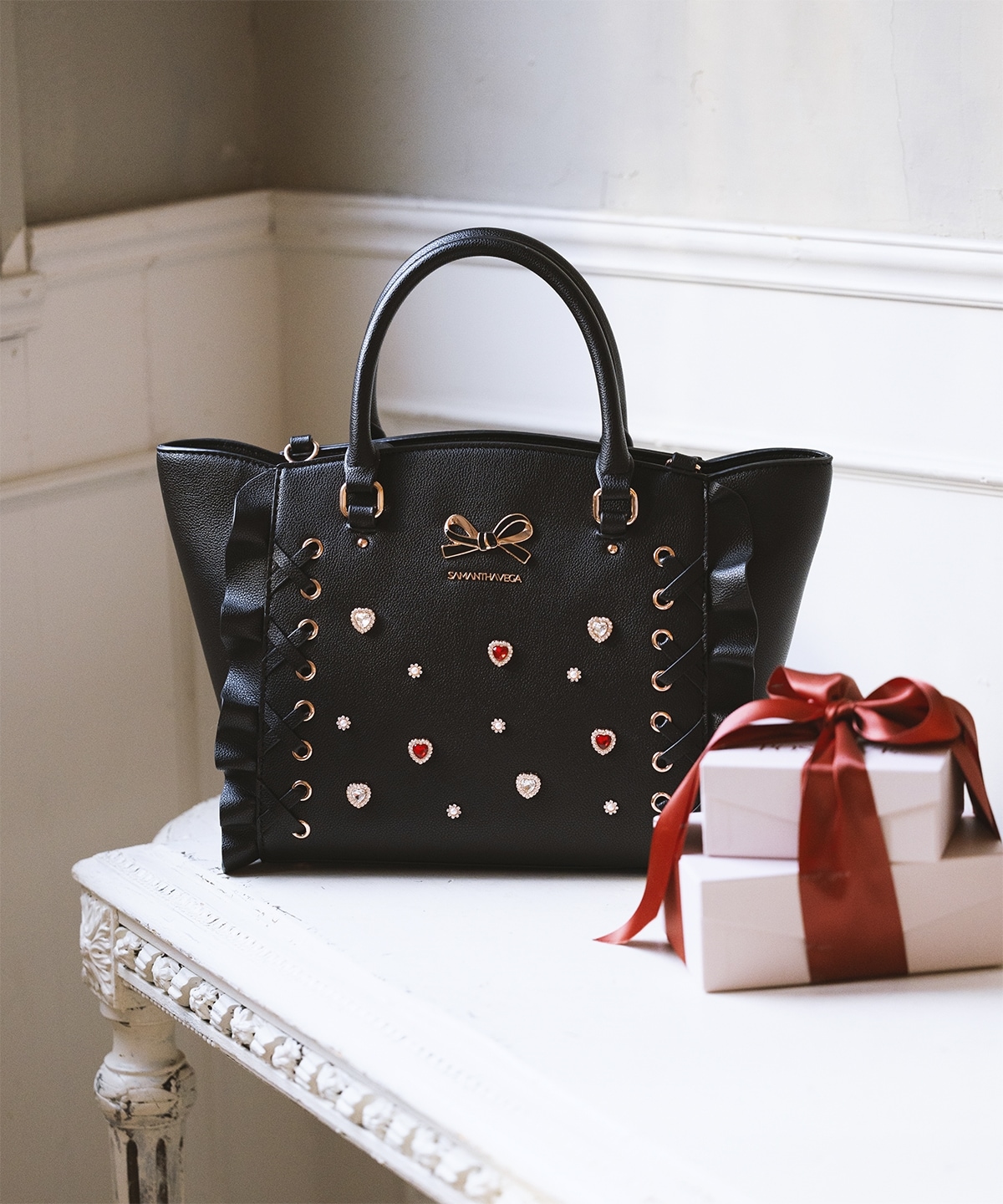 レースアップハートビジューフラッタ―(小)(FREE ブラック