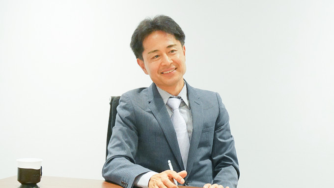 菊原 智明 氏インタビュー | 7年間売れなかったダメ営業が拓いた新境地