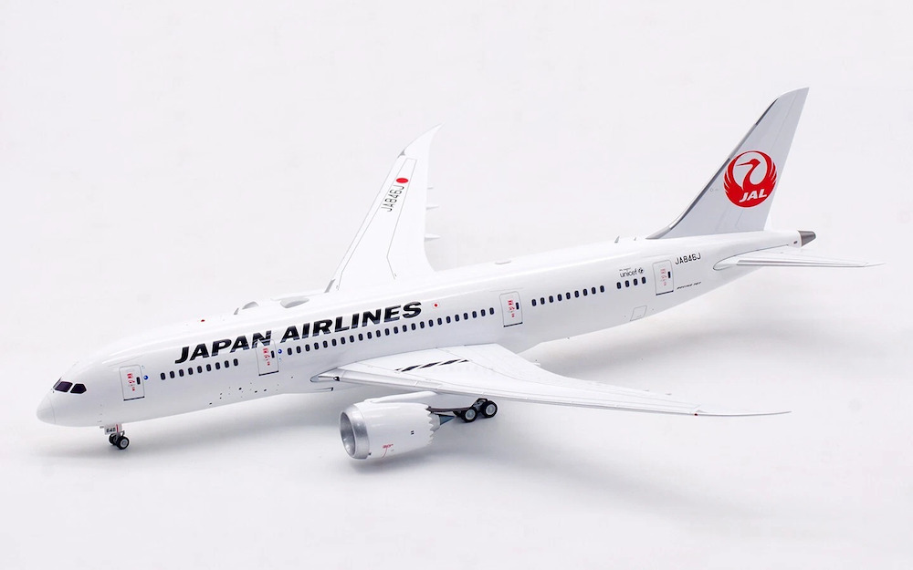 ScaleModelStore.com :: B Models 1:200 - B-788-846 - Japan Airlines