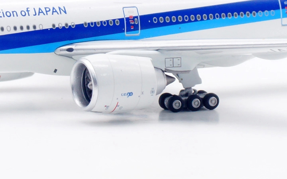 ScaleModelStore.com :: Aviation400 1:400 - AV4213 - ANA - All