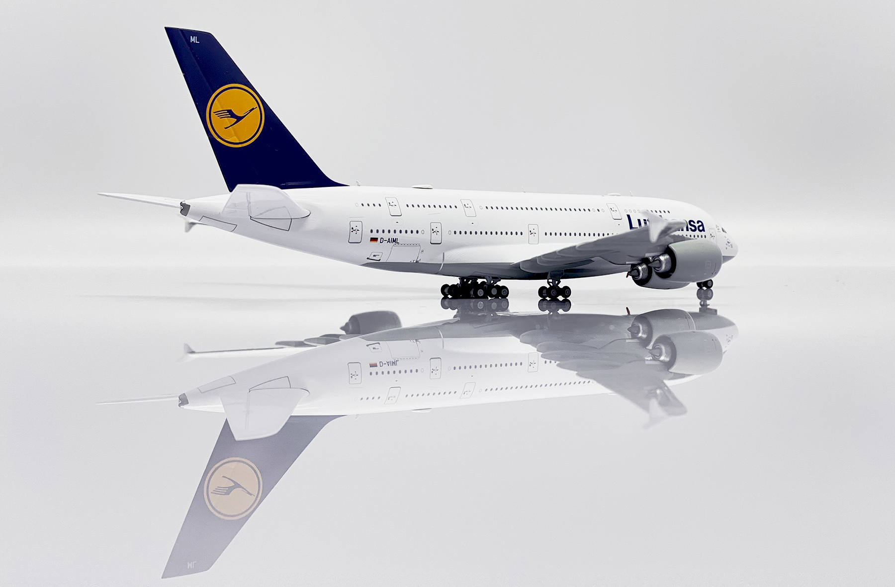 ScaleModelStore.com :: JC Wings 1:400 - EW4388014 - Lufthansa
