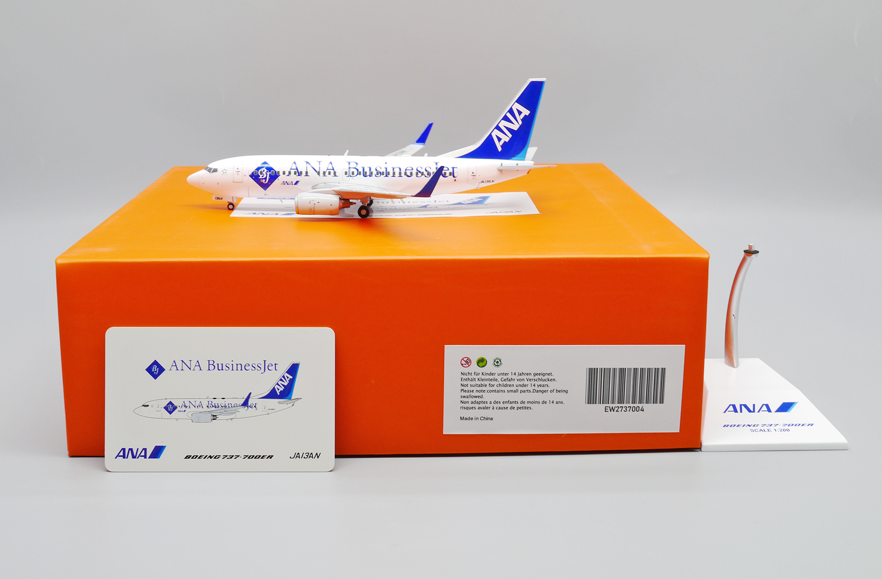 ScaleModelStore.com :: JC Wings 1:200 - EW2737004 - ANA - All