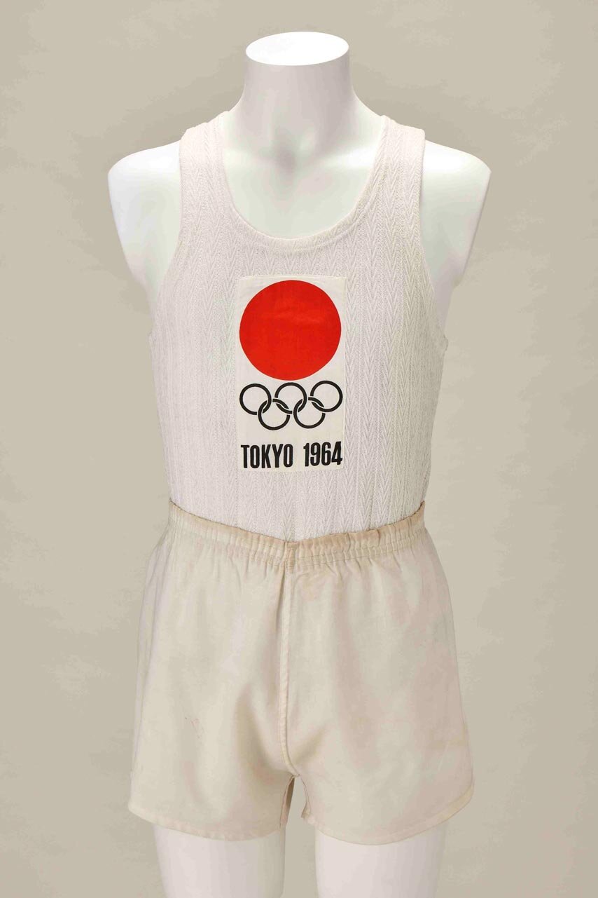 1964年東京大会 聖火ランナー用シャツ、パンツ（男性用） | 東京2020