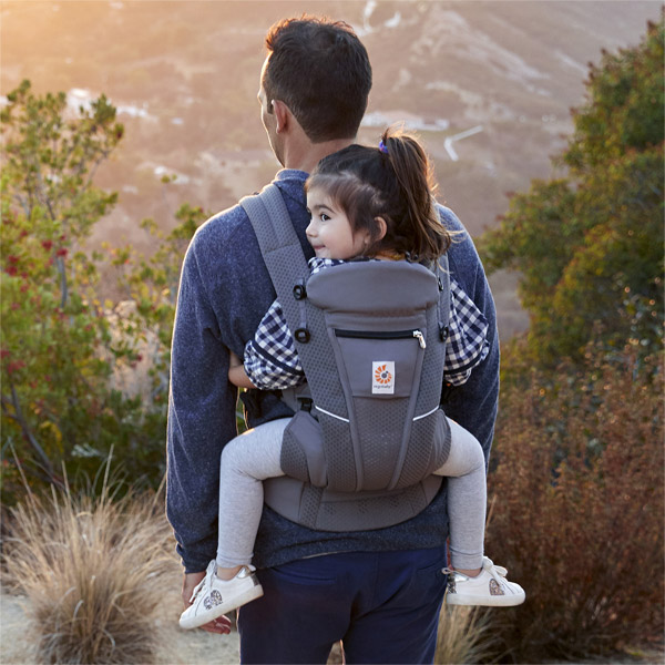 ErgoBabyCarrier オムニ ブリーズ グラファイトグレー 専用カバー付き3