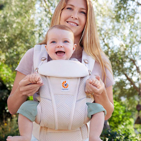 ErgoBabyCarrier オムニ ブリーズ ナチュラルベージュ 専用カバー付き3