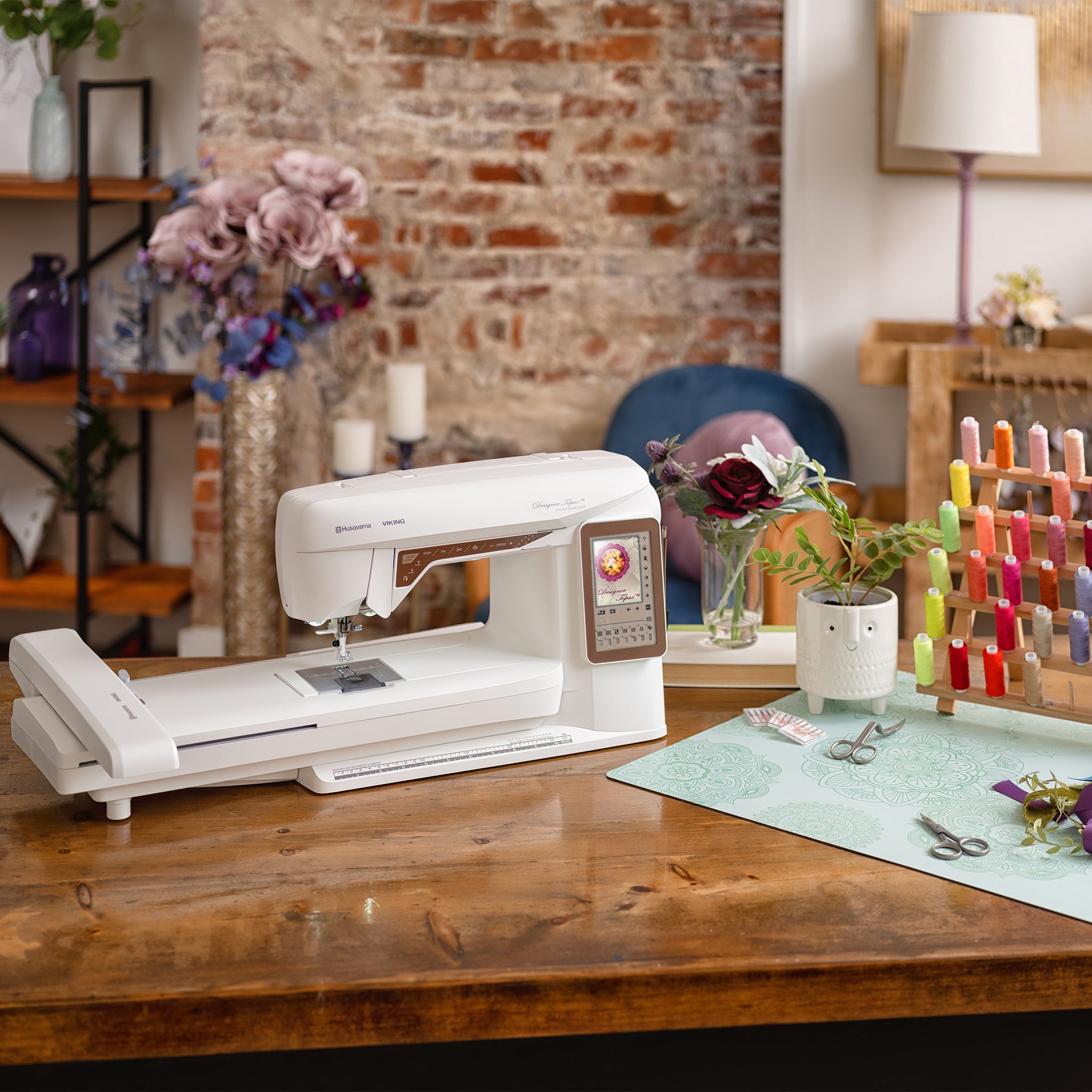 Topaz40_lifestyle-1.jpg?v=