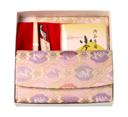 茶道具 掛軸（かけじく） 縦軸 「掬水月在手」 臨済宗大徳寺派鷲峰山