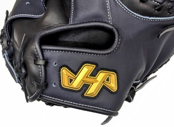 センスポ】ハタケヤマ 軟式キャッチャーミット 横浜伊藤光選手モデル