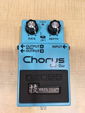 ギター史に残る名機が復活！BOSS技WAZA CRAFTシリーズ『CE-2W』在庫