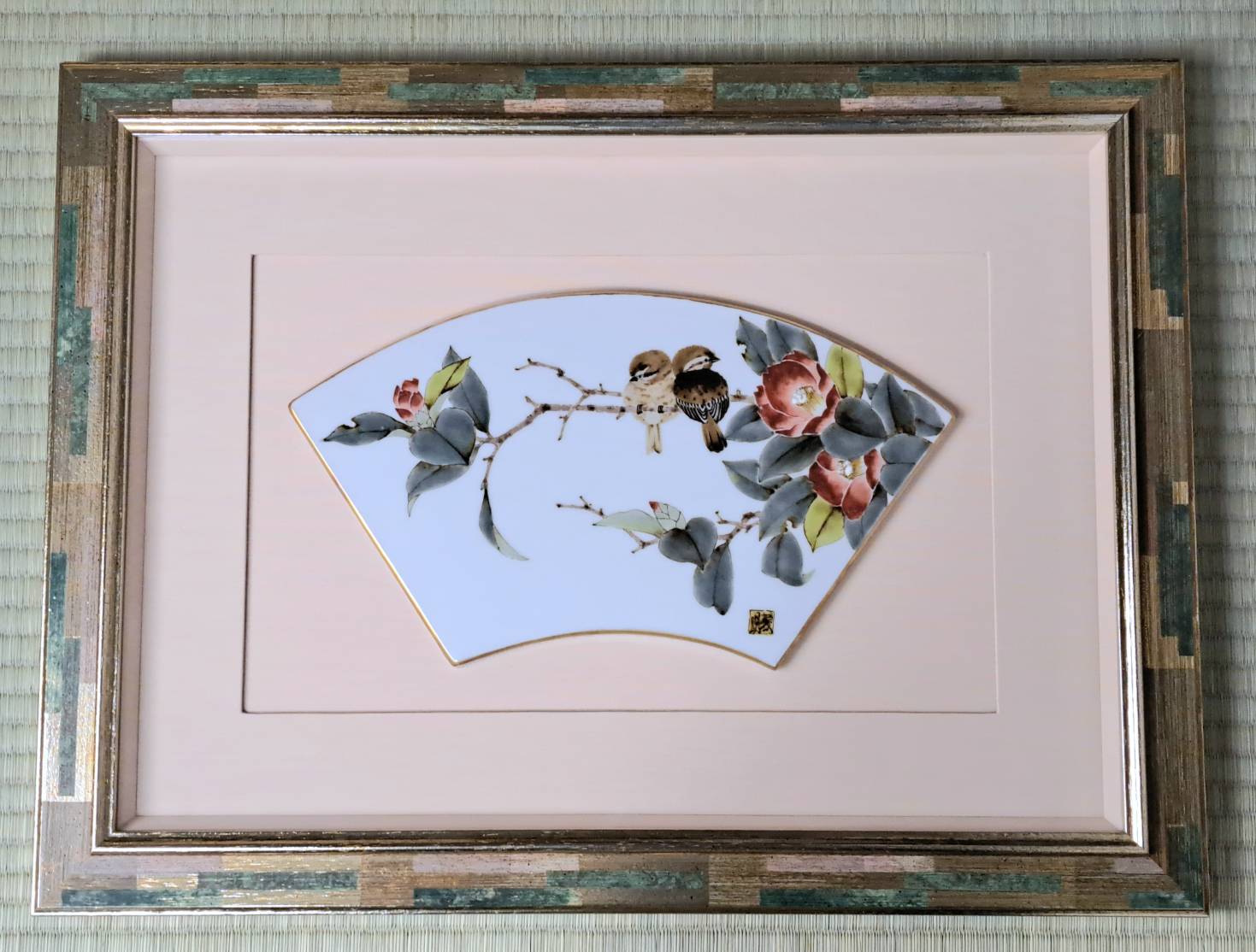 山田義明 陶額 陶板画「雀と椿 」色絵 花鳥図 | 新栄堂