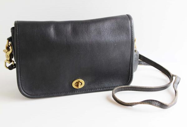 USA製 COACH オールド コーチ レザーショルダーバッグ 紺☆908