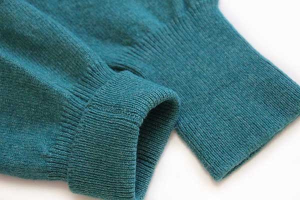 スコットランド製 Peter Scott 無地 Vネック ウールニット セーター 青