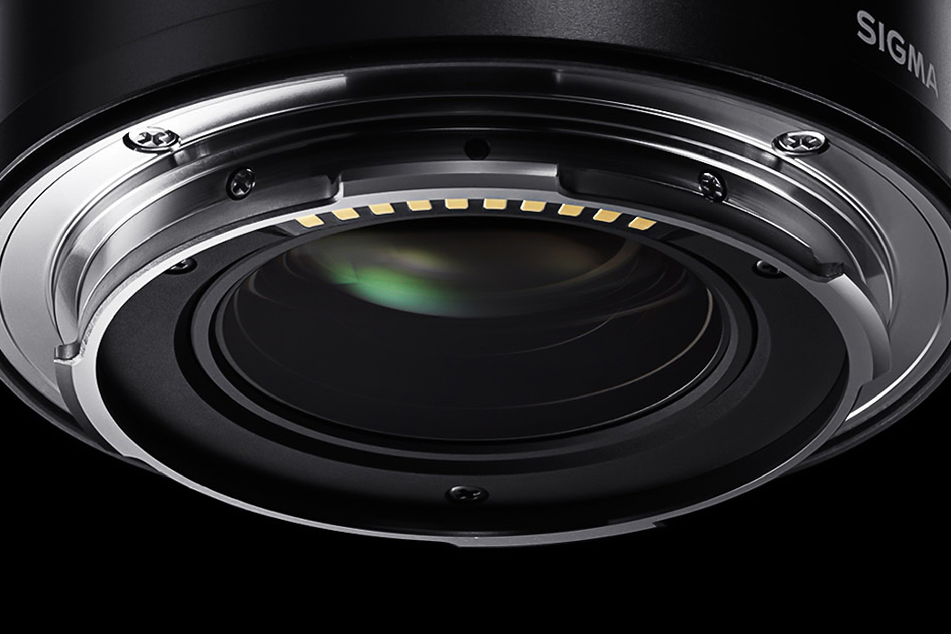 SIGMA 24mm F2 DG DN | Contemporary | SIGMA Corporation of America