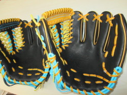 鳥谷モデル 軟式オーダーグローブ 入荷！ 久保田スラッガーのグラブは