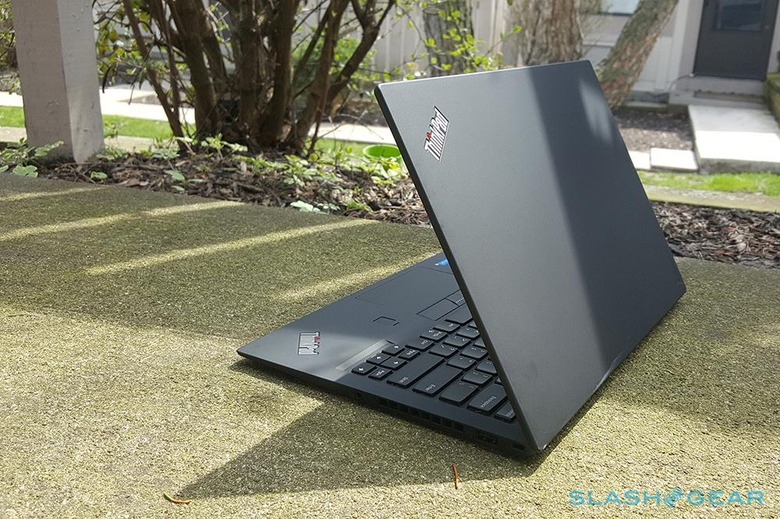 Lenovo X1 Carbon (5th Gen) Review: Almost Perfect