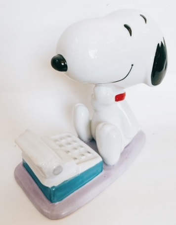 スヌーピータイプライターフィギュア 陶磁器製 海外輸入品デット