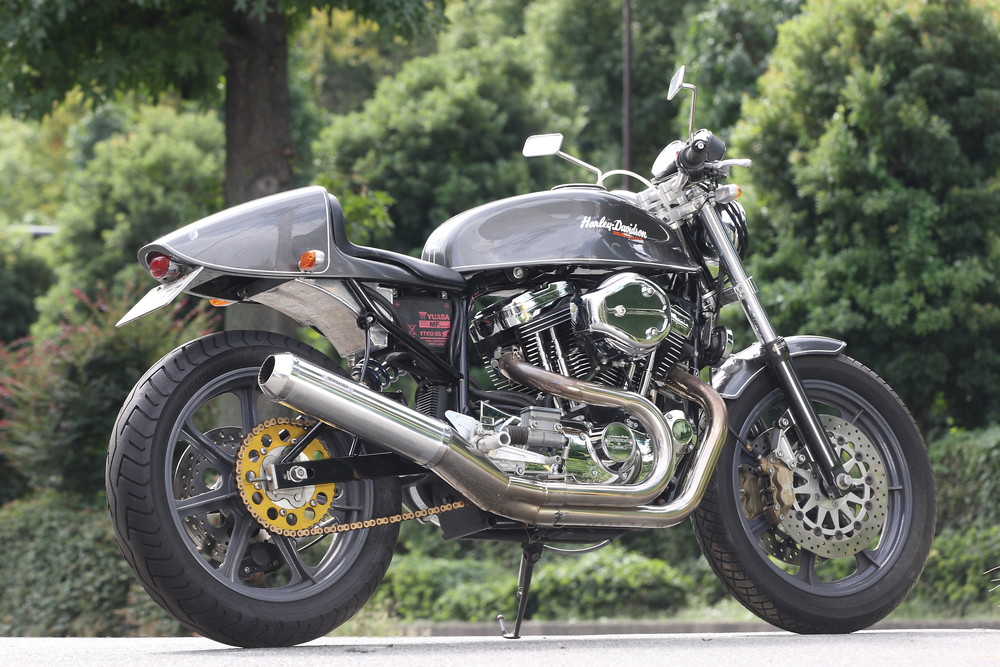 Hyper Orange”2-into-1 Sportster Exhaustハイパーオレンジ