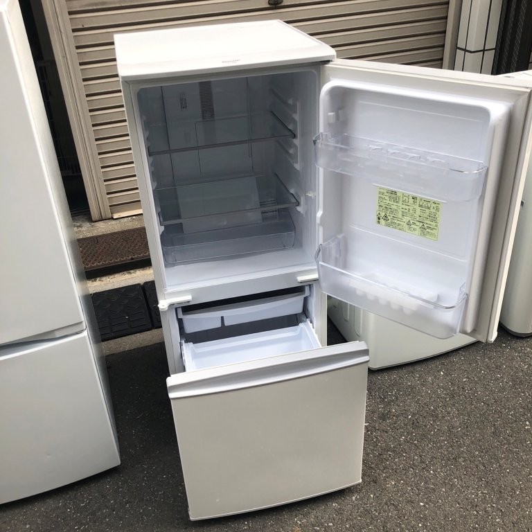 引き取り限定 シャープ製冷凍庫 2020年製 大阪市平野区 引き取り限定