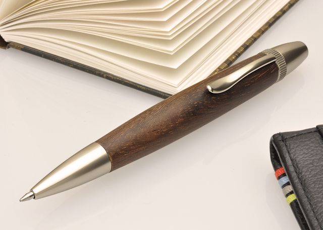 杢杢工房 木軸ボールペン パトリオットスリム MM1605 ハカランダ